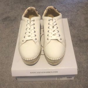 Steve Madden platform attitude sneaker worn once